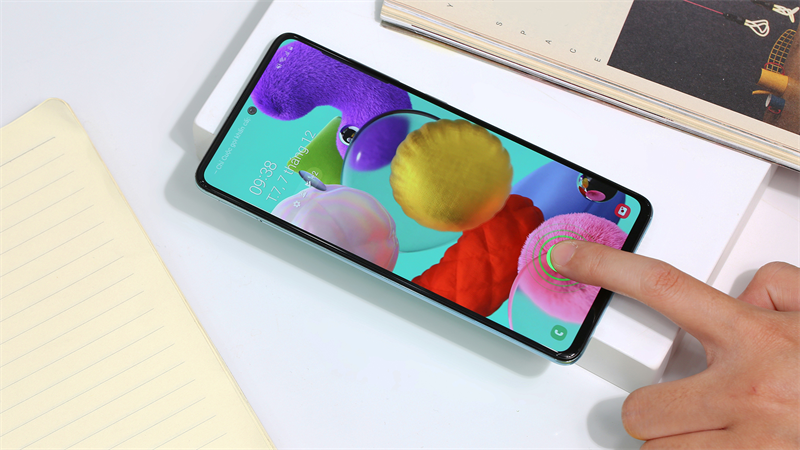 Điện thoại Samsung Galaxy A51 - Cảm biến vân tay Điện thoại Samsung Galaxy A51 - Cảm biến vân tay