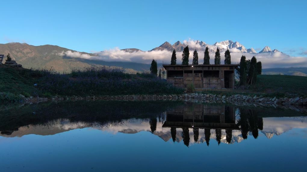 Camera 13MP tích hợp AI trên OPPO A6t 128GB giúp chụp ảnh rõ nét và chân dung tự nhiên